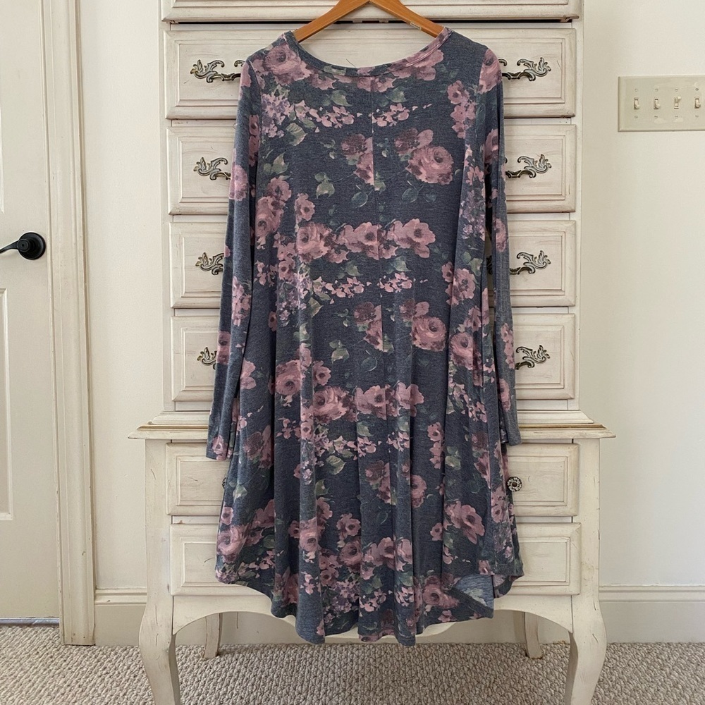 Pink Floral Pocketed Dress - Picture 2 of 4